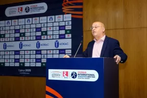 (Φώτος) ΕΚΟ C.I.A.M.: «Στήριγμα μας οι χορηγοί μας»... 