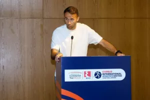 (Φώτος) ΕΚΟ C.I.A.M.: «Στήριγμα μας οι χορηγοί μας»... 