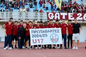 Χειροκρότημα στους μικρούς της Κ17 (Φώτος) 