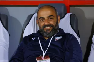 Ανανέωσε... με Δημήτρη! 