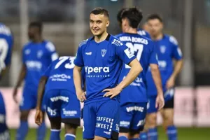 Ερυθρόλευκο διπλό στο "ΠΑΠ"/Αναπτερώθηκαν οι ελπίδες παραμονής (Φώτος)