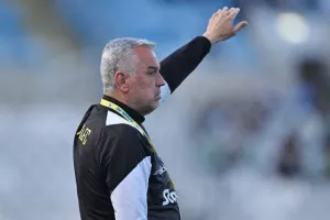 ΑΠΟΕΛ…με ανατροπή και ψαλιδίστηκαν οι ελπίδες του Άρη για τίτλο! (φώτος)