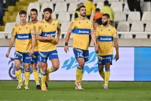 ΑΠΟΕΛ…με ανατροπή και ψαλιδίστηκαν οι ελπίδες του Άρη για τίτλο! (φώτος)