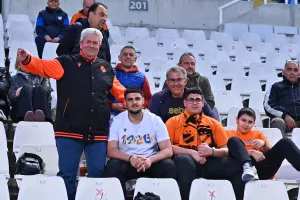 ΕΙΚΟΝΕΣ από τις κερκίδες στο ΓΣΠ
