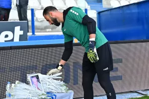 Λουλούδια στη μνήμη του Σωτήρη Μιχαηλούδη (φώτος)