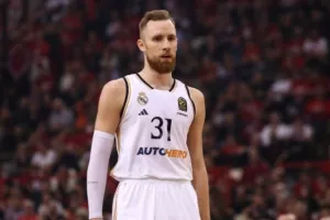 Μούσα: Ενδιαφέρον από Τουρκία και Ντουμπάι για τον Βόσνιο