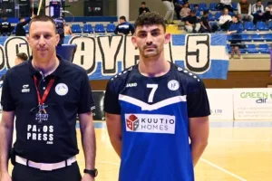 Από την Δερύνεια στην Πάφο για τον εγγονό: "Τους αφιερώνω τους τίτλους"