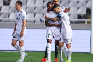 Αντίδραση με… ''SUPER'' Λοΐζου και Φαμπιάνο (φώτος)