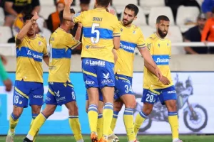 ΑΠΟΕΛ…με ανατροπή και ψαλιδίστηκαν οι ελπίδες του Άρη για τίτλο! (φώτος)