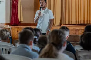 Ο Γιώργος Αχιλλέως, διδάσκει το «Ευ Αγωνίζεσθαι»