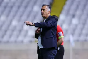 Coach...επίθεση