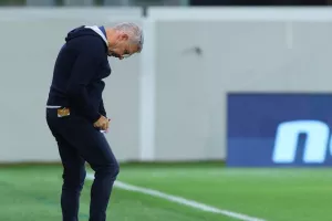 Τρίτωσε το καλό για την ΑΕΛ με ωραία μπάλα και…ξεγνοιάζει (φώτος)