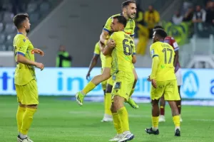 Τρίτωσε το καλό για την ΑΕΛ με ωραία μπάλα και…ξεγνοιάζει (φώτος)