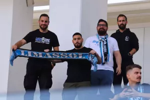 Απολλωνίστες και ΑΕΚτζήδες (φώτος)