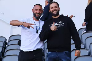 Απολλωνίστες και ΑΕΚτζήδες (φώτος)