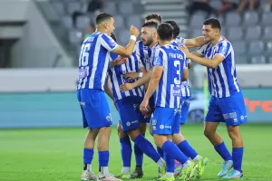 Τρίμπαλο και... 3/3 για την ''Κυρία''