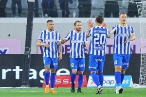 Τρίμπαλο και... 3/3 για την ''Κυρία''