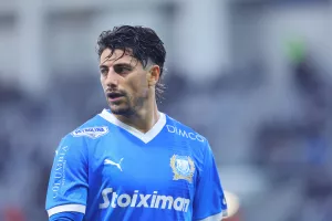 Κολλημένοι...με την ισοπαλία Απόλλων και ΑΠΟΕΛ!