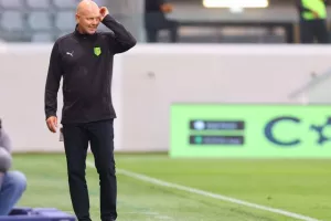 Ο Άρης νίκησε την ΑΕΚ και πάει στην Πάφο για να…χτυπήσει τα ρέστα του! (φώτος)