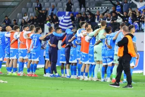 Ανατροπή και ''τριάρα'' με υπογραφή Αυγουστή (Φώτος)