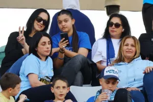 (Φώτος) Ο κόσμος στο "Στέλιος Κυριακίδης"