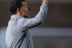 Προβάδισμα τελικού για την Πάφο επί του Απόλλωνα (φώτος)