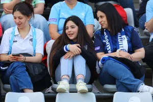 (Φώτος) Ο κόσμος στο "Στέλιος Κυριακίδης"
