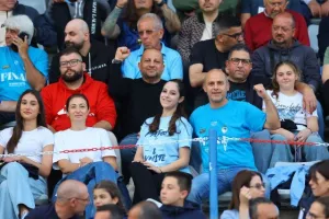 Η Πάφος χαϊδεύει το πρώτο της πρωτάθλημα, με…δίμπαλο Κορέια! (φώτος)