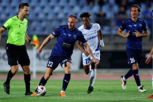Η Πάφος χαϊδεύει το πρώτο της πρωτάθλημα, με…δίμπαλο Κορέια! (φώτος)