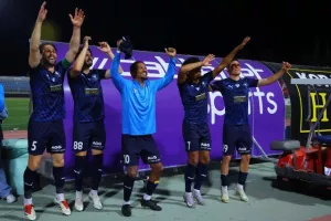 Η Πάφος χαϊδεύει το πρώτο της πρωτάθλημα, με…δίμπαλο Κορέια! (φώτος)