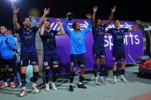 Η Πάφος χαϊδεύει το πρώτο της πρωτάθλημα, με…δίμπαλο Κορέια! (φώτος)