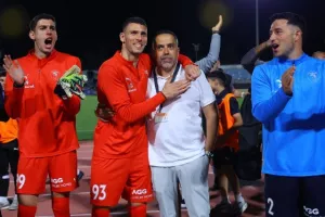 Η Πάφος χαϊδεύει το πρώτο της πρωτάθλημα, με…δίμπαλο Κορέια! (φώτος)