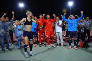 Η Πάφος χαϊδεύει το πρώτο της πρωτάθλημα, με…δίμπαλο Κορέια! (φώτος)