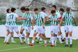 "Στήριξη σε Κ16 για τον τίτλο και χειροκρότημα στους πρωταθλητές Κ17"