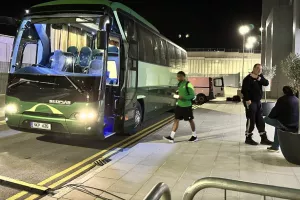 Βγήκαν απ' τα αποδυτήρια οι παίκτες της Ομόνοιας (Φώτος/Βίντεο)