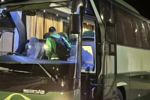 Βγήκαν απ' τα αποδυτήρια οι παίκτες της Ομόνοιας (Φώτος/Βίντεο)