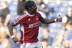 Νότιγχαμ – Μαν. Γιουνάιτεντ 1-0: Οι κόκκινοι βλέπουν αστέρια, οι διάβολοι αστεράκια!