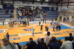 Ζήτησαν... το Κύπελλο! (Βίντεο Kerkida)