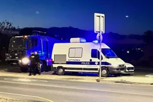 Ισχυρή αστυνομική δύναμη... ενόψει ΑΠΟΕΛ - Ανόρθωση (Φώτος)