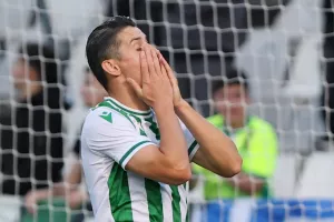 Στεπίνσκι με Ομόνοια/ 0 κίτρινες - 2 κόκκινες!