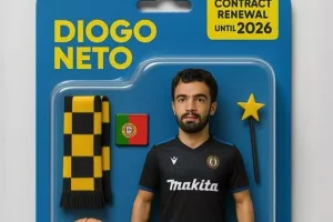 Diogo Neto και του χρόνου με action figure