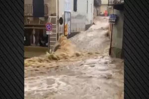 Κακοκαιρία πλήττει τη βορειοδυτική Ιταλία (βίντεο)