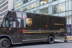 Η UPS θα απολύσει φέτος 20.000 εργαζόμενους σε όλο τον κόσμο