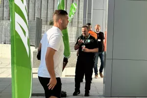 (ΦΩΤΟΣ kerkida) Η άφιξη της ΑΕΚ