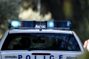 Οπαδικό επεισόδιο: Το θύμα παλεύει να σώσει το μάτι του, στη φυλακή πατέρας και τα 4 παιδιά του