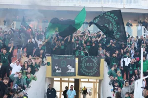 (ΒΙΝΤΕΟ Kerkida/Φώτος) "Είσαι μαστούρα Ολυμπιακέ"