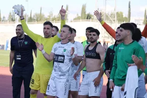 (ΒΙΝΤΕΟ Kerkida/Φώτος) "Είσαι μαστούρα Ολυμπιακέ"