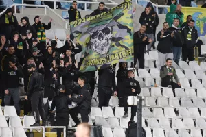 ΕΙΚΟΝΕΣ από τις κερκίδες στο ΓΣΠ