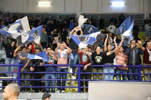 (BINTEO Kerkida/Φώτος) Η απονομή του κυπέλλου!