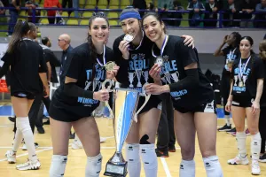 (BINTEO Kerkida/Φώτος) Η απονομή του κυπέλλου!